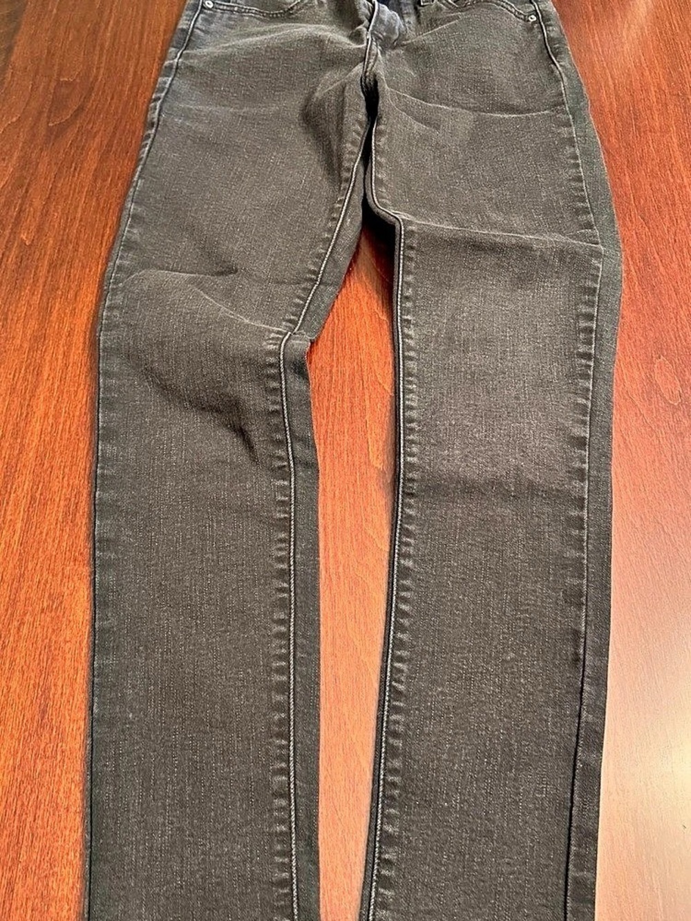 Levi’s High Rise Skinny Black Skinny Jeans Waist 26